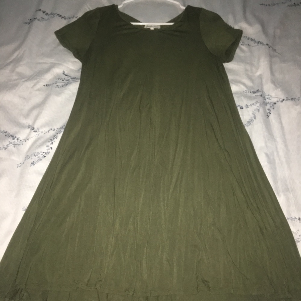 Simple short green dress